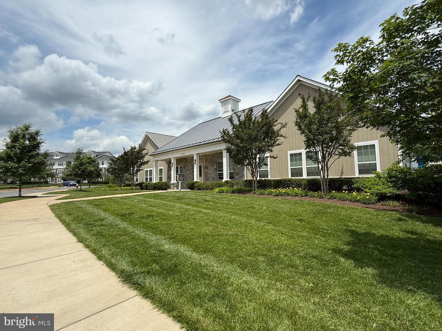 42558 ANTONIA TER, STERLING, Virginia 20166, 4 Bedrooms Bedrooms, ,3 BathroomsBathrooms,Residential,For sale,42558 ANTONIA TER,VALO2095902 MLS # VALO2095902