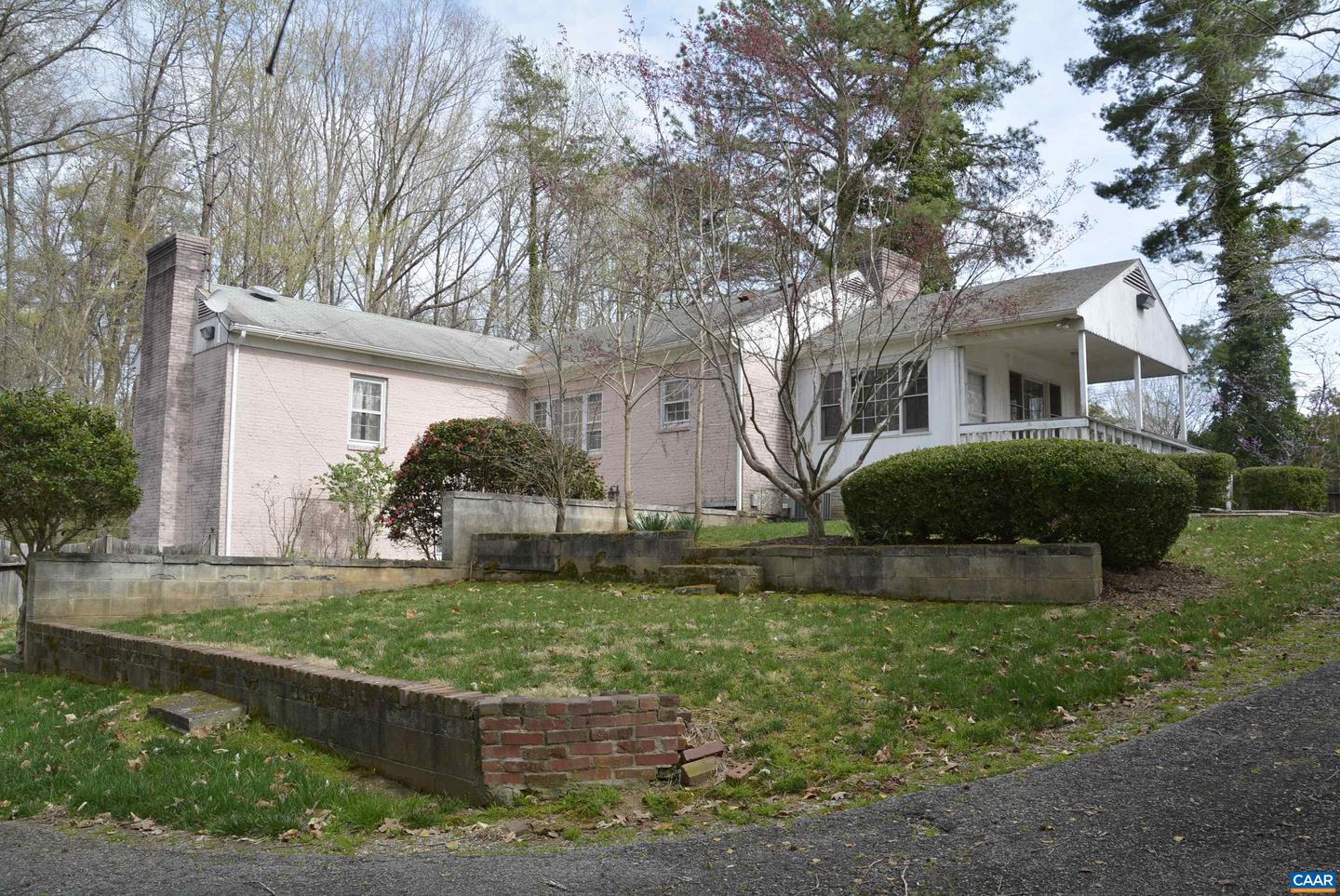 1104 HIGH ST, FARMVILLE, Virginia 23901, 3 Bedrooms Bedrooms, ,3 BathroomsBathrooms,Residential,For sale,1104 HIGH ST,664250 MLS # 664250