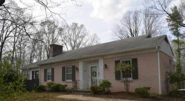 1104 HIGH ST, FARMVILLE, Virginia 23901, 3 Bedrooms Bedrooms, ,3 BathroomsBathrooms,Residential,For sale,1104 HIGH ST,664250 MLS # 664250