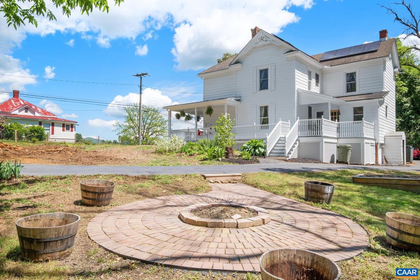 2010 WHITE BRIDGE RD, WAYNESBORO, Virginia 22980, 4 Bedrooms Bedrooms, ,1 BathroomBathrooms,Residential,For sale,2010 WHITE BRIDGE RD,664251 MLS # 664251