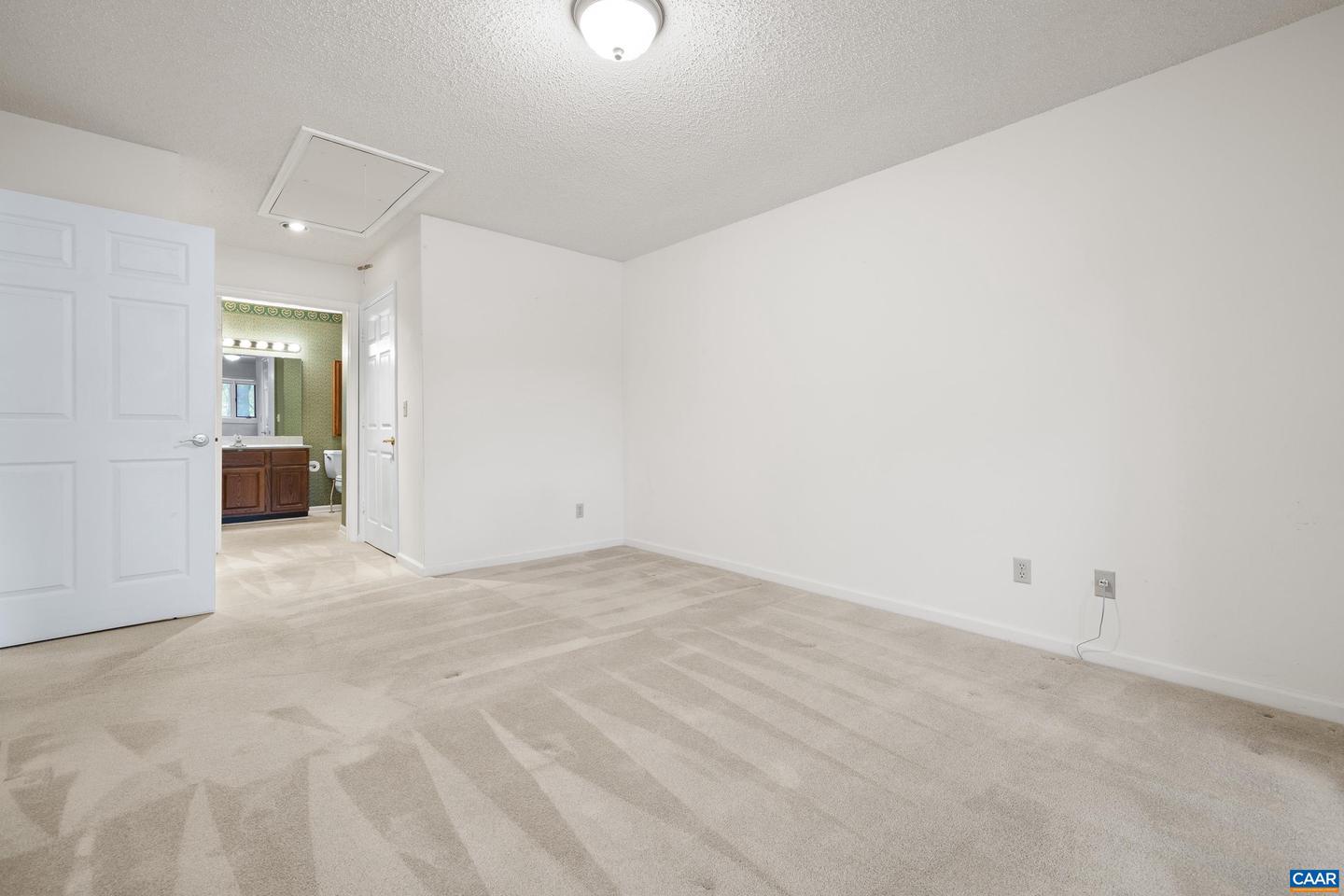 1184 PARTRIDGE LN, CHARLOTTESVILLE, Virginia 22901, 3 Bedrooms Bedrooms, ,3 BathroomsBathrooms,Residential,For sale,1184 PARTRIDGE LN,664253 MLS # 664253