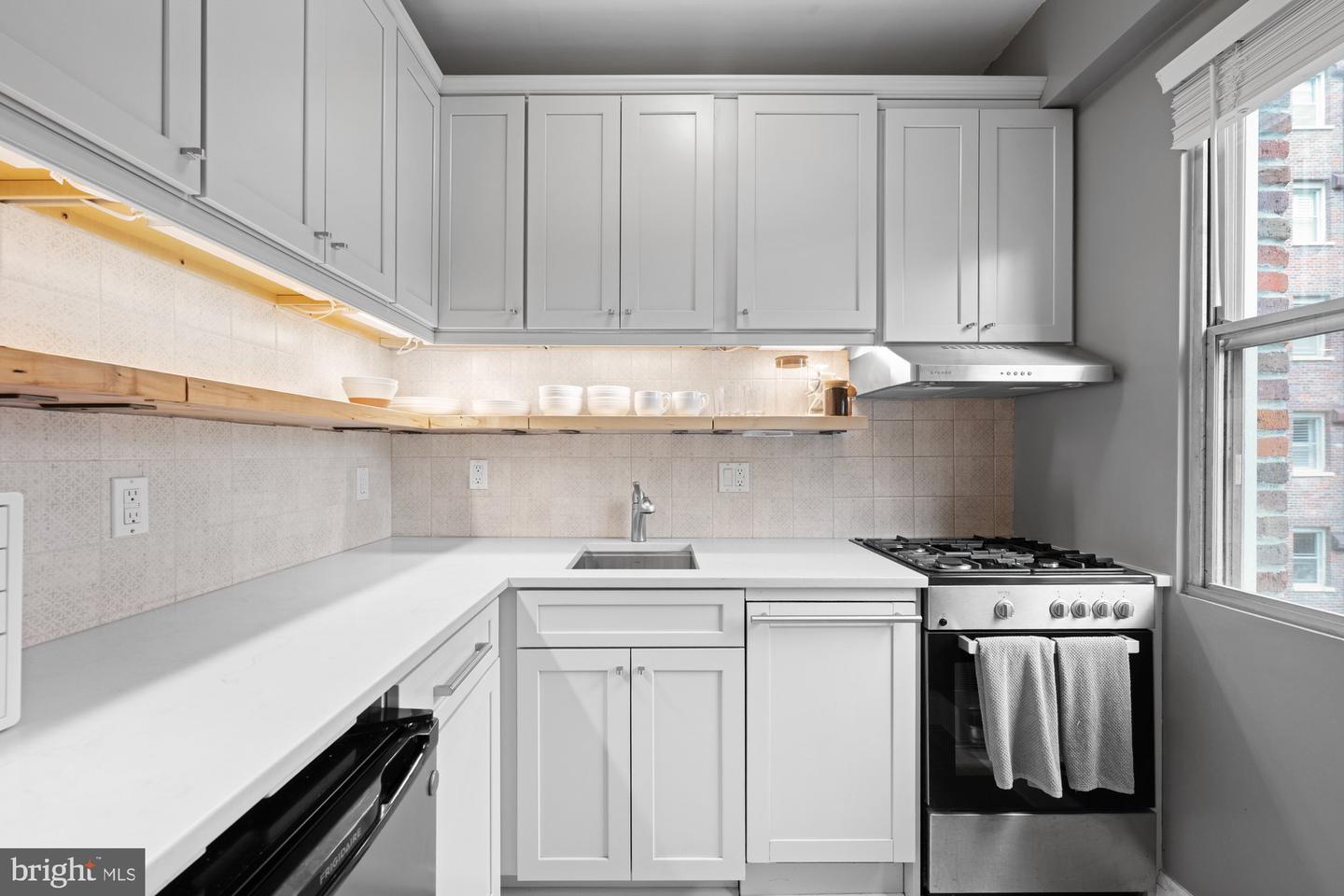4000 CATHEDRAL AVE NW #218B, WASHINGTON, District Of Columbia 20016, ,1 BathroomBathrooms,Residential,For sale,4000 CATHEDRAL AVE NW #218B,DCDC2199590 MLS # DCDC2199590