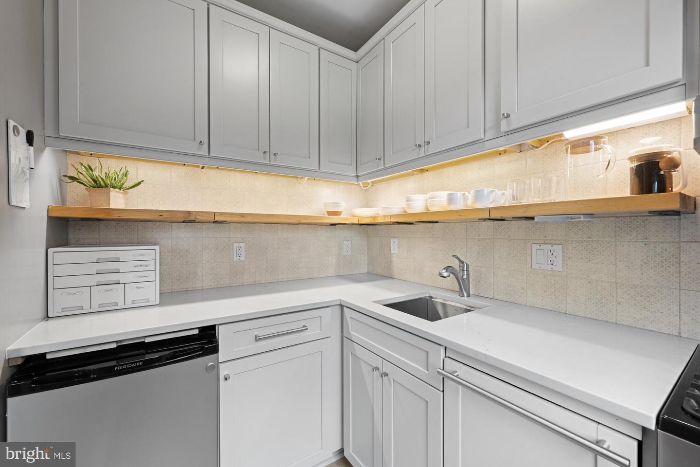 4000 CATHEDRAL AVE NW #218B, WASHINGTON, District Of Columbia 20016, ,1 BathroomBathrooms,Residential,For sale,4000 CATHEDRAL AVE NW #218B,DCDC2199590 MLS # DCDC2199590