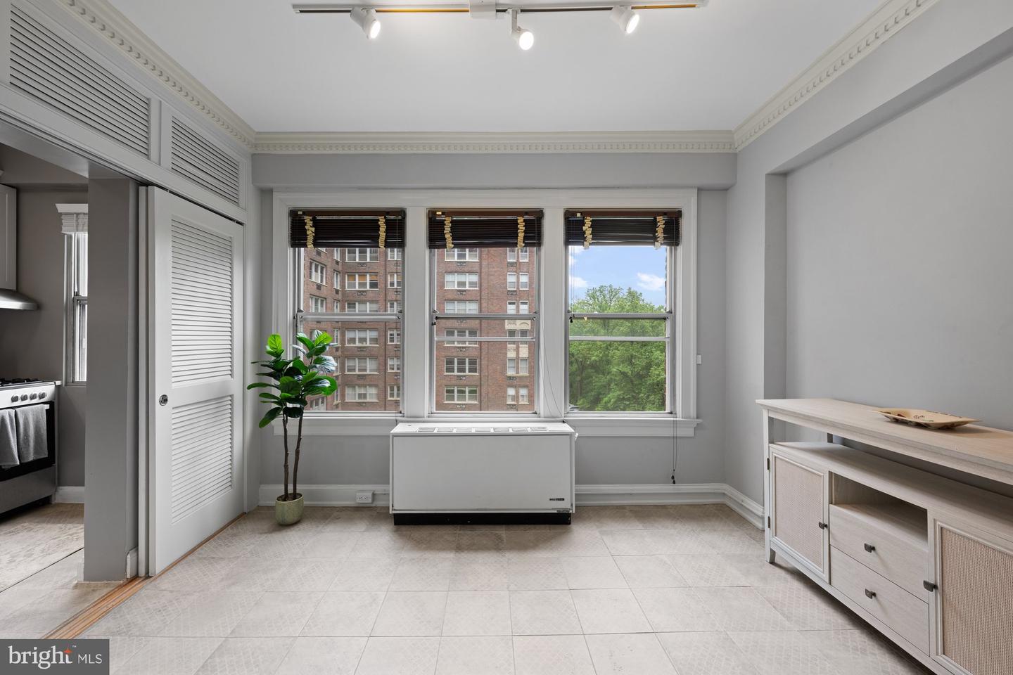 4000 CATHEDRAL AVE NW #218B, WASHINGTON, District Of Columbia 20016, ,1 BathroomBathrooms,Residential,For sale,4000 CATHEDRAL AVE NW #218B,DCDC2199590 MLS # DCDC2199590