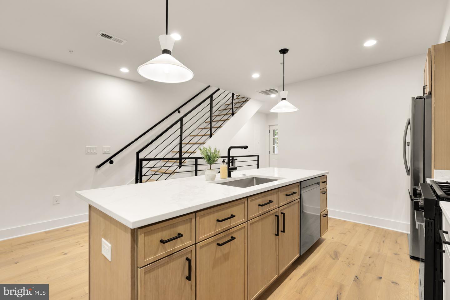 1325 ORREN ST NE #4, WASHINGTON, District Of Columbia 20002, 3 Bedrooms Bedrooms, ,3 BathroomsBathrooms,Residential,For sale,1325 ORREN ST NE #4,DCDC2199596 MLS # DCDC2199596
