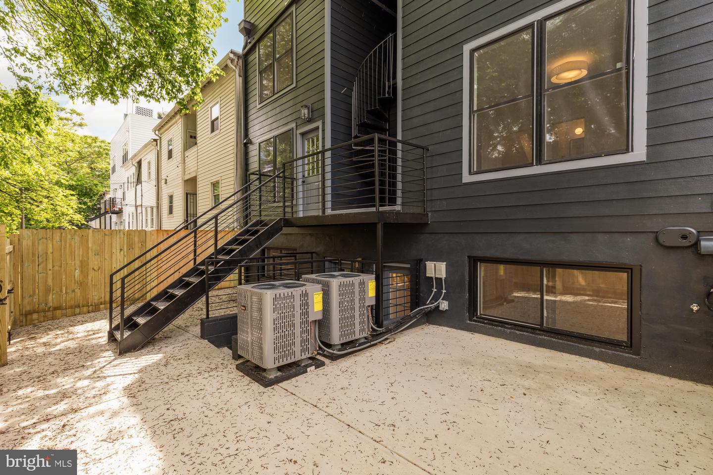1325 ORREN ST NE #4, WASHINGTON, District Of Columbia 20002, 3 Bedrooms Bedrooms, ,3 BathroomsBathrooms,Residential,For sale,1325 ORREN ST NE #4,DCDC2199596 MLS # DCDC2199596