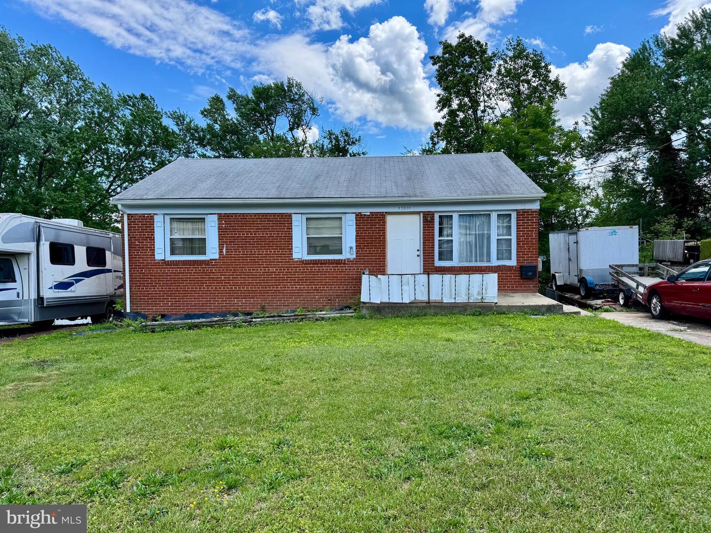 13914 MATHEWS DR, WOODBRIDGE, Virginia 22191, 3 Bedrooms Bedrooms, ,1 BathroomBathrooms,Residential,For sale,13914 MATHEWS DR,VAPW2094254 MLS # VAPW2094254