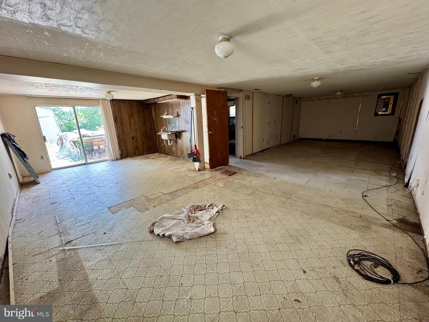 13914 MATHEWS DR, WOODBRIDGE, Virginia 22191, 3 Bedrooms Bedrooms, ,1 BathroomBathrooms,Residential,For sale,13914 MATHEWS DR,VAPW2094254 MLS # VAPW2094254