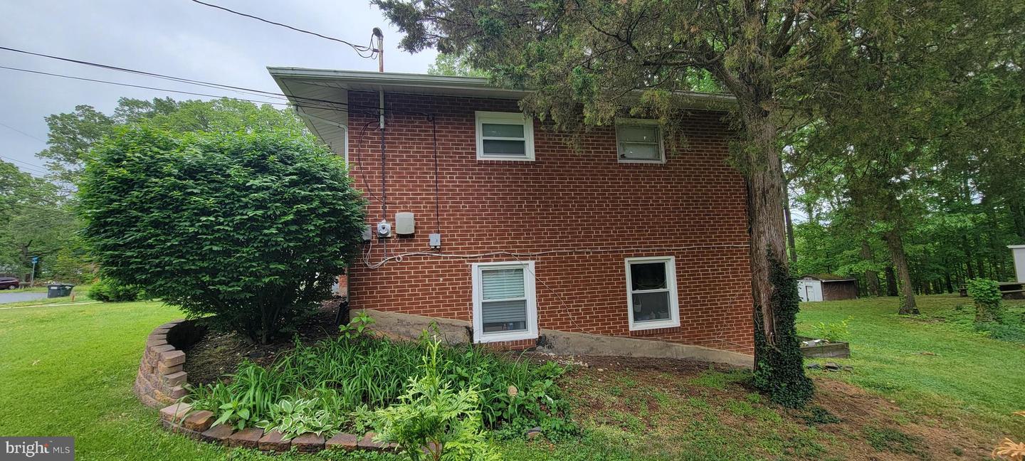 6707 JEROME ST, SPRINGFIELD, Virginia 22150, 5 Bedrooms Bedrooms, ,2 BathroomsBathrooms,Residential,For sale,6707 JEROME ST,VAFX2239516 MLS # VAFX2239516