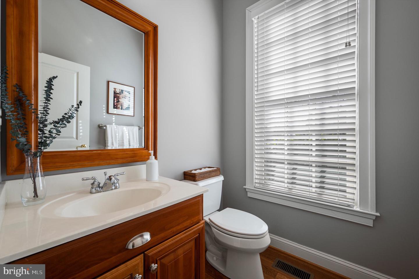 20880 ECKBO DR, LEESBURG, Virginia 20175, 5 Bedrooms Bedrooms, ,4 BathroomsBathrooms,Residential,For sale,20880 ECKBO DR,VALO2095930 MLS # VALO2095930