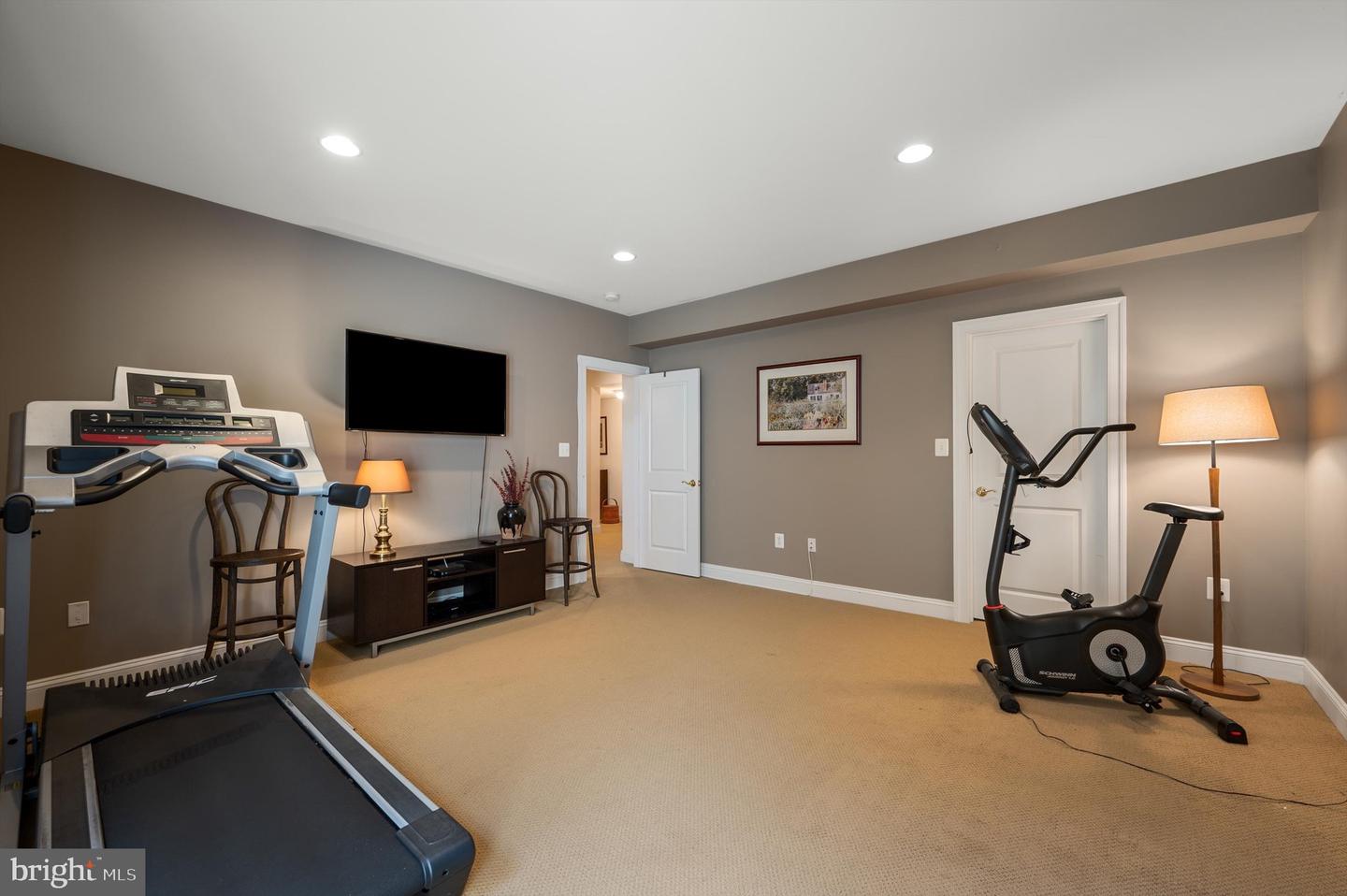 20880 ECKBO DR, LEESBURG, Virginia 20175, 5 Bedrooms Bedrooms, ,4 BathroomsBathrooms,Residential,For sale,20880 ECKBO DR,VALO2095930 MLS # VALO2095930