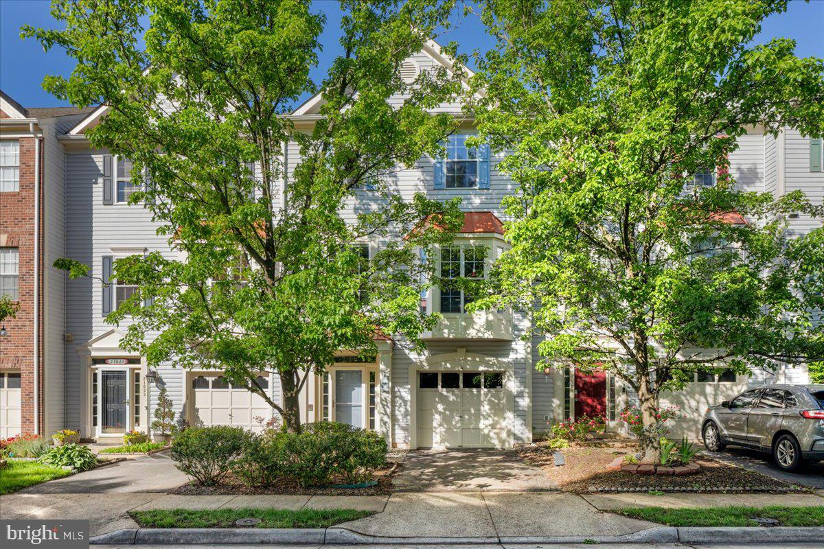 21631 KINGS CROSSING TER, ASHBURN, Virginia 20147, 3 Bedrooms Bedrooms, ,2 BathroomsBathrooms,Residential,For sale,21631 KINGS CROSSING TER,VALO2095958 MLS # VALO2095958
