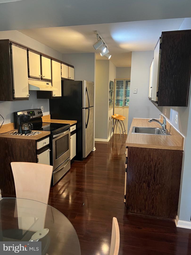9553 BATTERY HEIGHTS BLVD #303, MANASSAS, Virginia 20110, 1 Bedroom Bedrooms, ,1 BathroomBathrooms,Residential,For sale,9553 BATTERY HEIGHTS BLVD #303,VAMN2008288 MLS # VAMN2008288