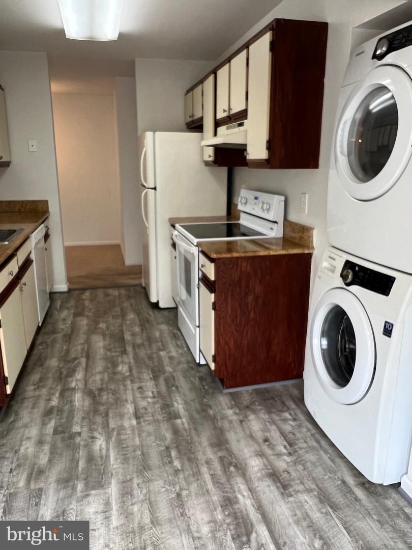 9567 COGGS BILL DR #204, MANASSAS, Virginia 20110, 1 Bedroom Bedrooms, ,1 BathroomBathrooms,Residential,For sale,9567 COGGS BILL DR #204,VAMN2008290 MLS # VAMN2008290