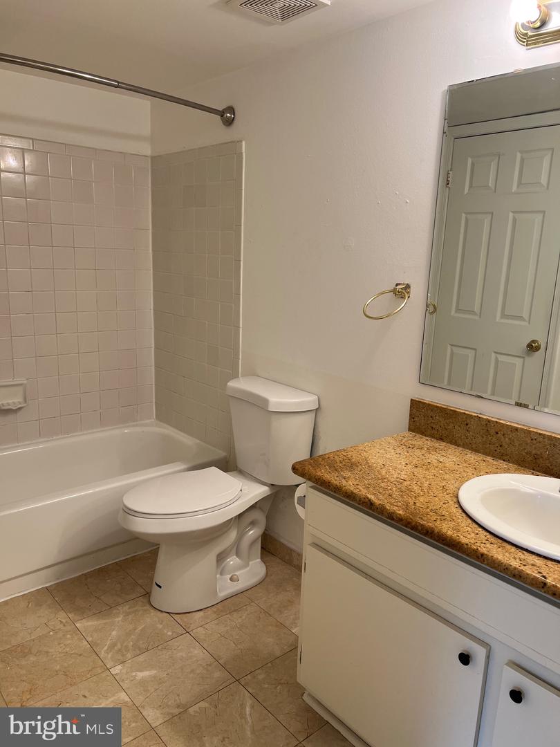 9567 COGGS BILL DR #204, MANASSAS, Virginia 20110, 1 Bedroom Bedrooms, ,1 BathroomBathrooms,Residential,For sale,9567 COGGS BILL DR #204,VAMN2008290 MLS # VAMN2008290