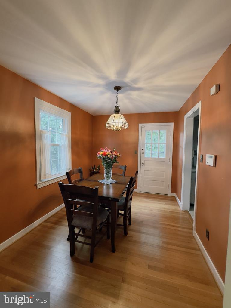 1309 S QUINCY ST, ARLINGTON, Virginia 22204, 4 Bedrooms Bedrooms, 7 Rooms Rooms,2 BathroomsBathrooms,Residential,For sale,1309 S QUINCY ST,VAAR2057258 MLS # VAAR2057258
