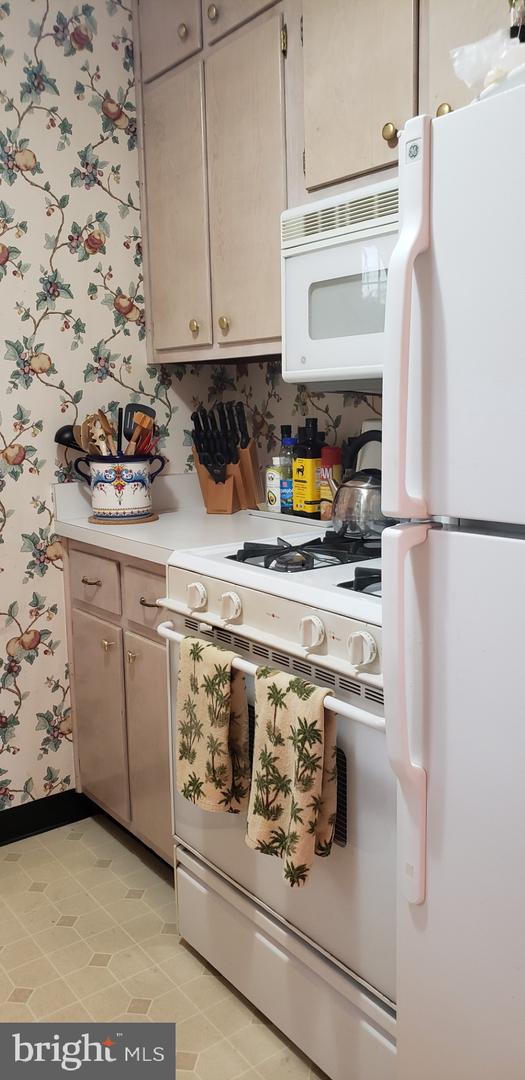 1309 S QUINCY ST, ARLINGTON, Virginia 22204, 4 Bedrooms Bedrooms, 7 Rooms Rooms,2 BathroomsBathrooms,Residential,For sale,1309 S QUINCY ST,VAAR2057258 MLS # VAAR2057258