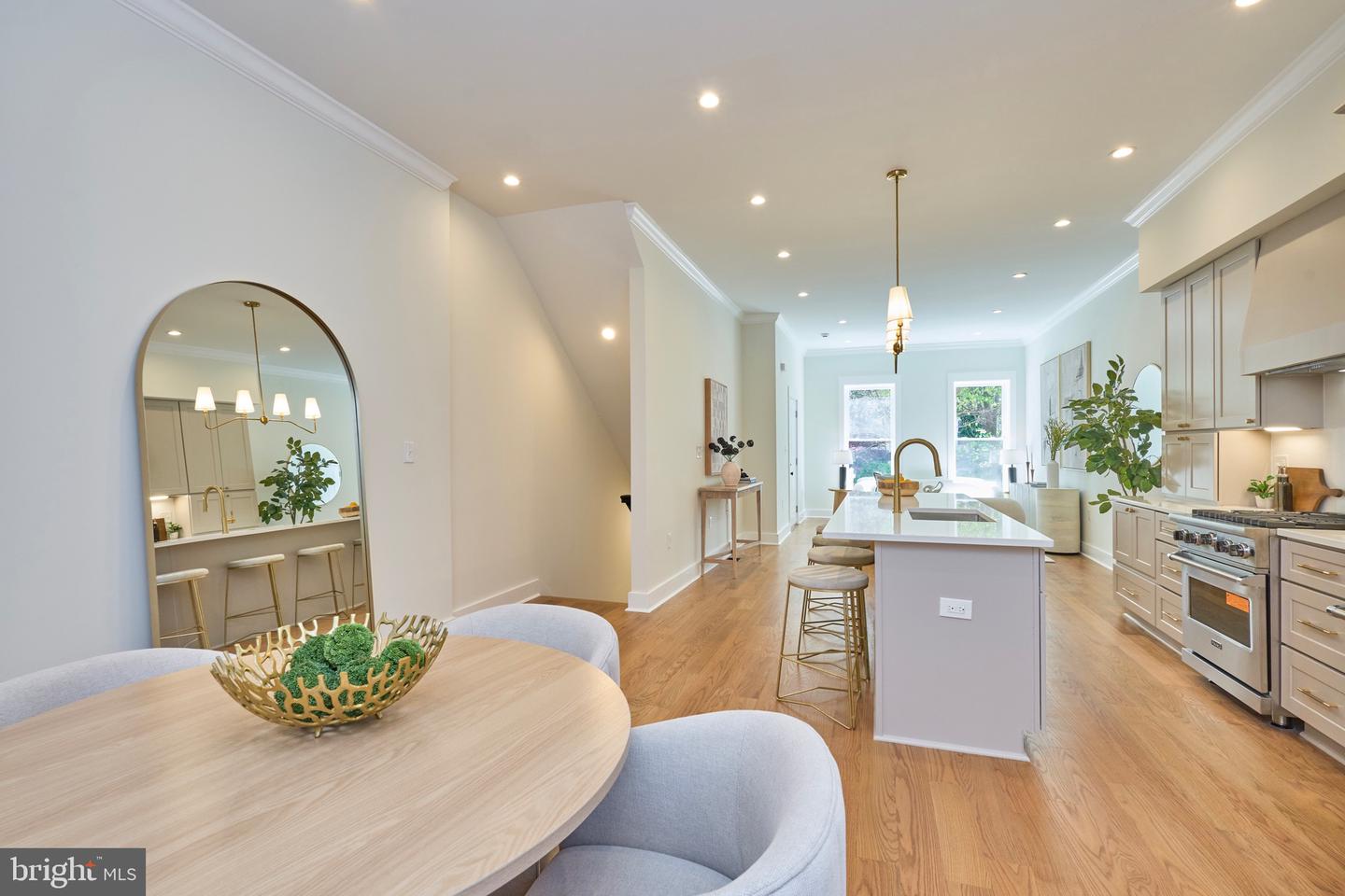 309 M ST NW #B, WASHINGTON, District Of Columbia 20001, 3 Bedrooms Bedrooms, ,2 BathroomsBathrooms,Residential,For sale,309 M ST NW #B,DCDC2199760 MLS # DCDC2199760