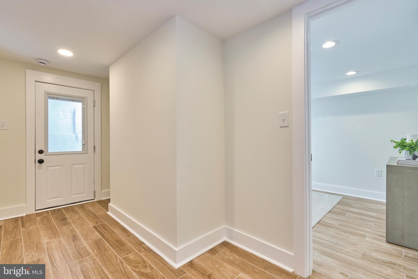 309 M ST NW #B, WASHINGTON, District Of Columbia 20001, 3 Bedrooms Bedrooms, ,2 BathroomsBathrooms,Residential,For sale,309 M ST NW #B,DCDC2199760 MLS # DCDC2199760