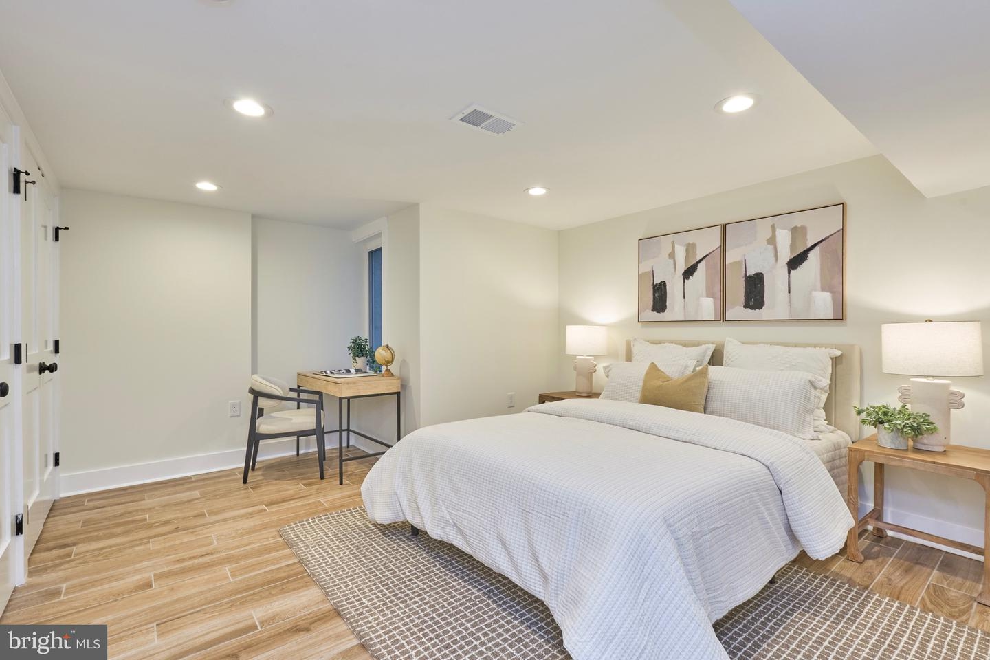 309 M ST NW #B, WASHINGTON, District Of Columbia 20001, 3 Bedrooms Bedrooms, ,2 BathroomsBathrooms,Residential,For sale,309 M ST NW #B,DCDC2199760 MLS # DCDC2199760