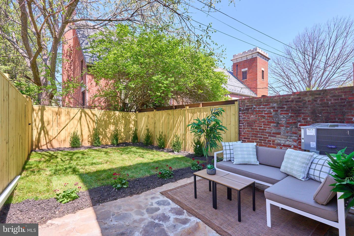 309 M ST NW #B, WASHINGTON, District Of Columbia 20001, 3 Bedrooms Bedrooms, ,2 BathroomsBathrooms,Residential,For sale,309 M ST NW #B,DCDC2199760 MLS # DCDC2199760