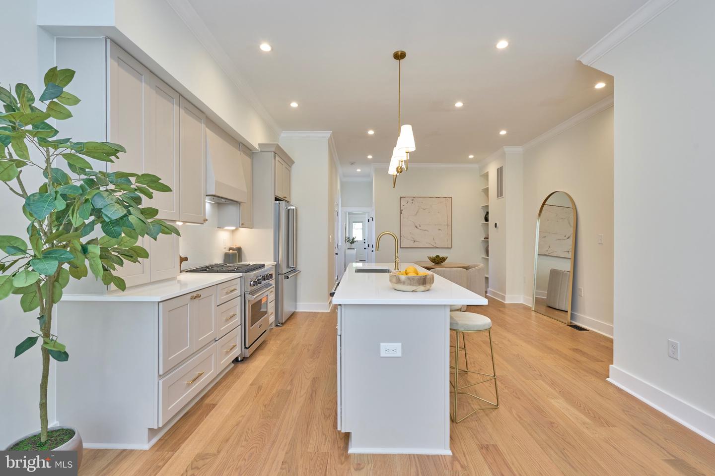 309 M ST NW #B, WASHINGTON, District Of Columbia 20001, 3 Bedrooms Bedrooms, ,2 BathroomsBathrooms,Residential,For sale,309 M ST NW #B,DCDC2199760 MLS # DCDC2199760