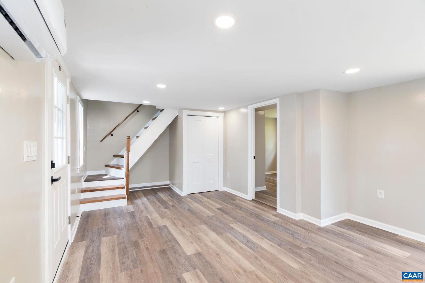 33 BAGBY ST, STAUNTON, Virginia 24401, 2 Bedrooms Bedrooms, ,2 BathroomsBathrooms,Residential,For sale,33 BAGBY ST,664272 MLS # 664272