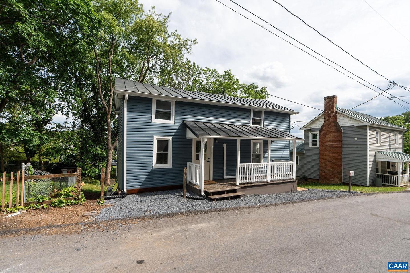 33 BAGBY ST, STAUNTON, Virginia 24401, 2 Bedrooms Bedrooms, ,2 BathroomsBathrooms,Residential,For sale,33 BAGBY ST,664272 MLS # 664272