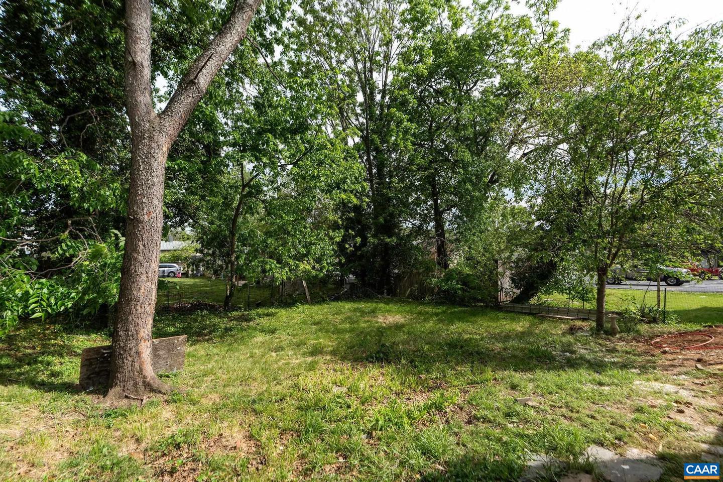 33 BAGBY ST, STAUNTON, Virginia 24401, 2 Bedrooms Bedrooms, ,2 BathroomsBathrooms,Residential,For sale,33 BAGBY ST,664272 MLS # 664272