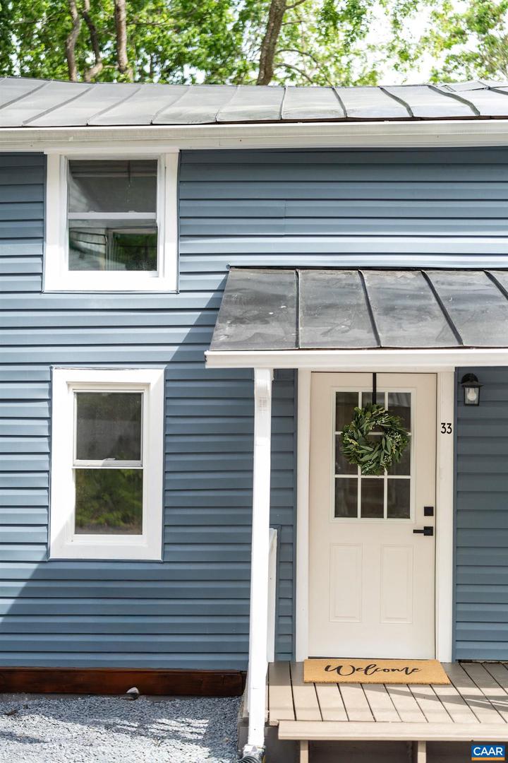 33 BAGBY ST, STAUNTON, Virginia 24401, 2 Bedrooms Bedrooms, ,2 BathroomsBathrooms,Residential,For sale,33 BAGBY ST,664272 MLS # 664272