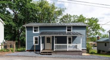 33 BAGBY ST, STAUNTON, Virginia 24401, 2 Bedrooms Bedrooms, ,2 BathroomsBathrooms,Residential,For sale,33 BAGBY ST,664272 MLS # 664272