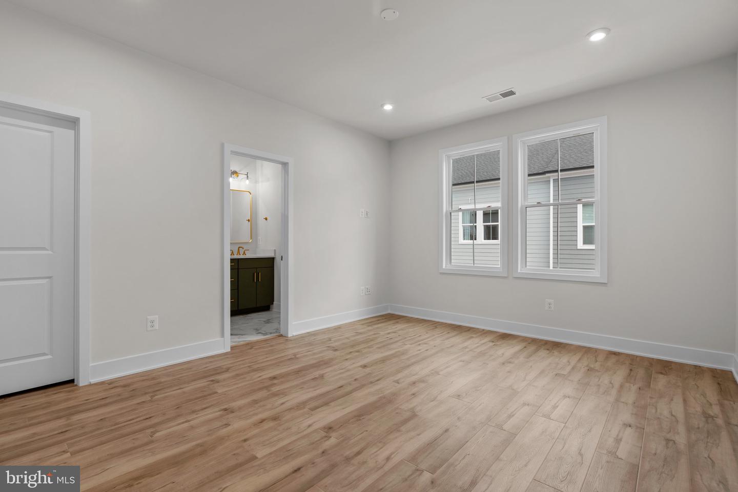 13930 AVIATION PL, HERNDON, Virginia 20171, 4 Bedrooms Bedrooms, ,3 BathroomsBathrooms,Residential,For sale,13930 AVIATION PL,VAFX2239548 MLS # VAFX2239548