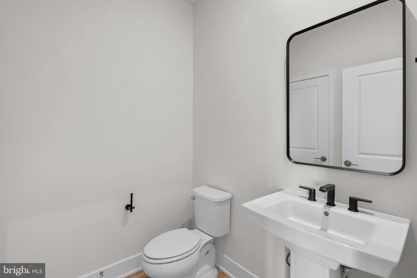 13930 AVIATION PL, HERNDON, Virginia 20171, 4 Bedrooms Bedrooms, ,3 BathroomsBathrooms,Residential,For sale,13930 AVIATION PL,VAFX2239548 MLS # VAFX2239548