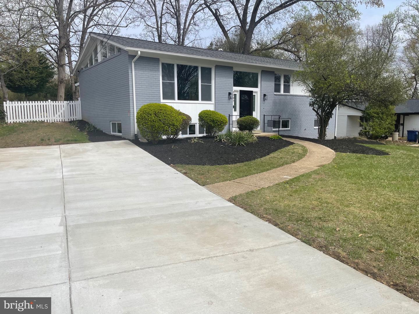 5507 KINGS PARK DR, SPRINGFIELD, Virginia 22151, 4 Bedrooms Bedrooms, ,3 BathroomsBathrooms,Residential,For sale,5507 KINGS PARK DR,VAFX2239562 MLS # VAFX2239562