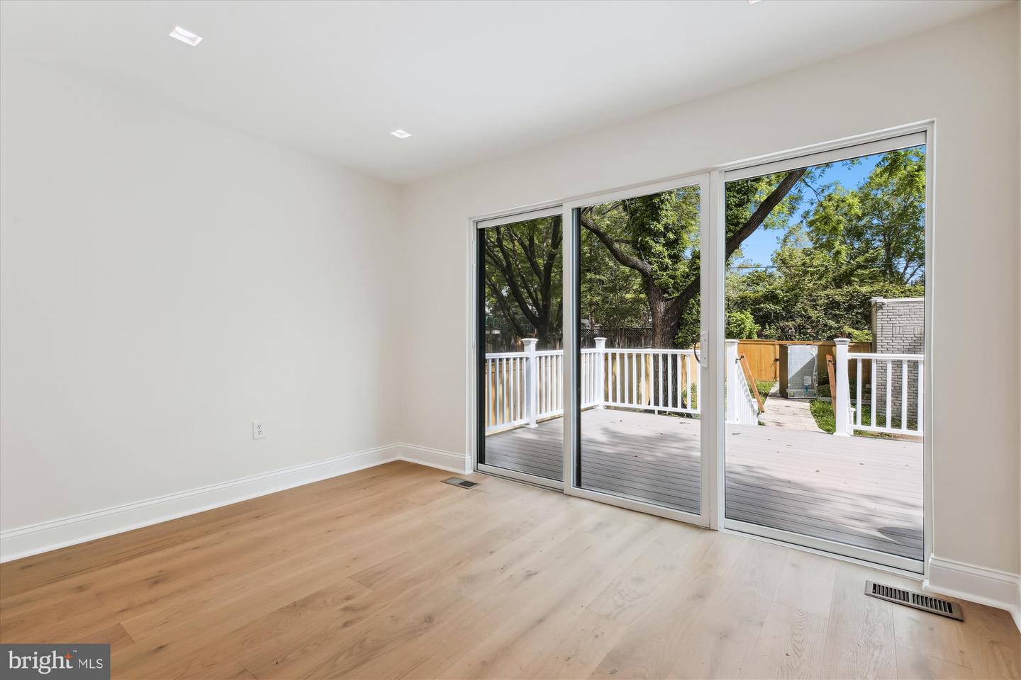 1317 GALLATIN ST NW, WASHINGTON, District Of Columbia 20011, 5 Bedrooms Bedrooms, ,4 BathroomsBathrooms,Residential,For sale,1317 GALLATIN ST NW,DCDC2199704 MLS # DCDC2199704