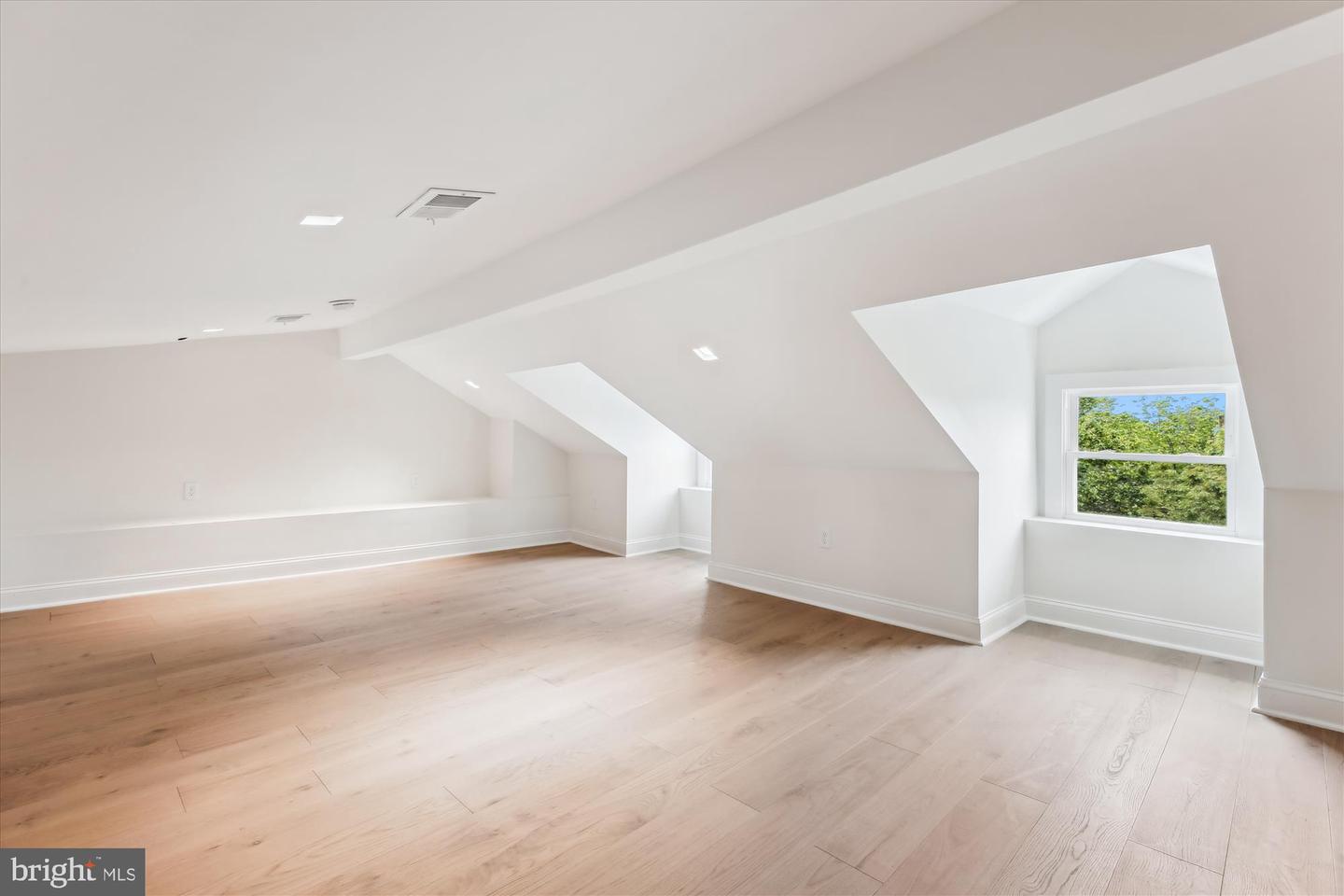 1317 GALLATIN ST NW, WASHINGTON, District Of Columbia 20011, 5 Bedrooms Bedrooms, ,4 BathroomsBathrooms,Residential,For sale,1317 GALLATIN ST NW,DCDC2199704 MLS # DCDC2199704