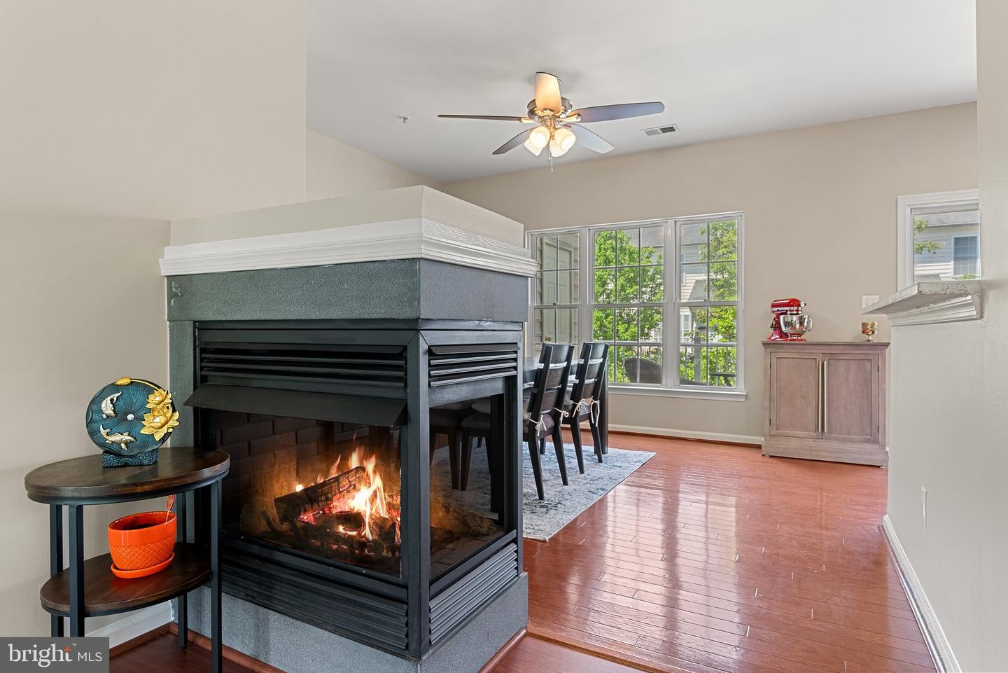 4463-B BEACON GROVE CIR #702B, FAIRFAX, Virginia 22033, 3 Bedrooms Bedrooms, ,2 BathroomsBathrooms,Residential,For sale,4463-B BEACON GROVE CIR #702B,VAFX2239558 MLS # VAFX2239558