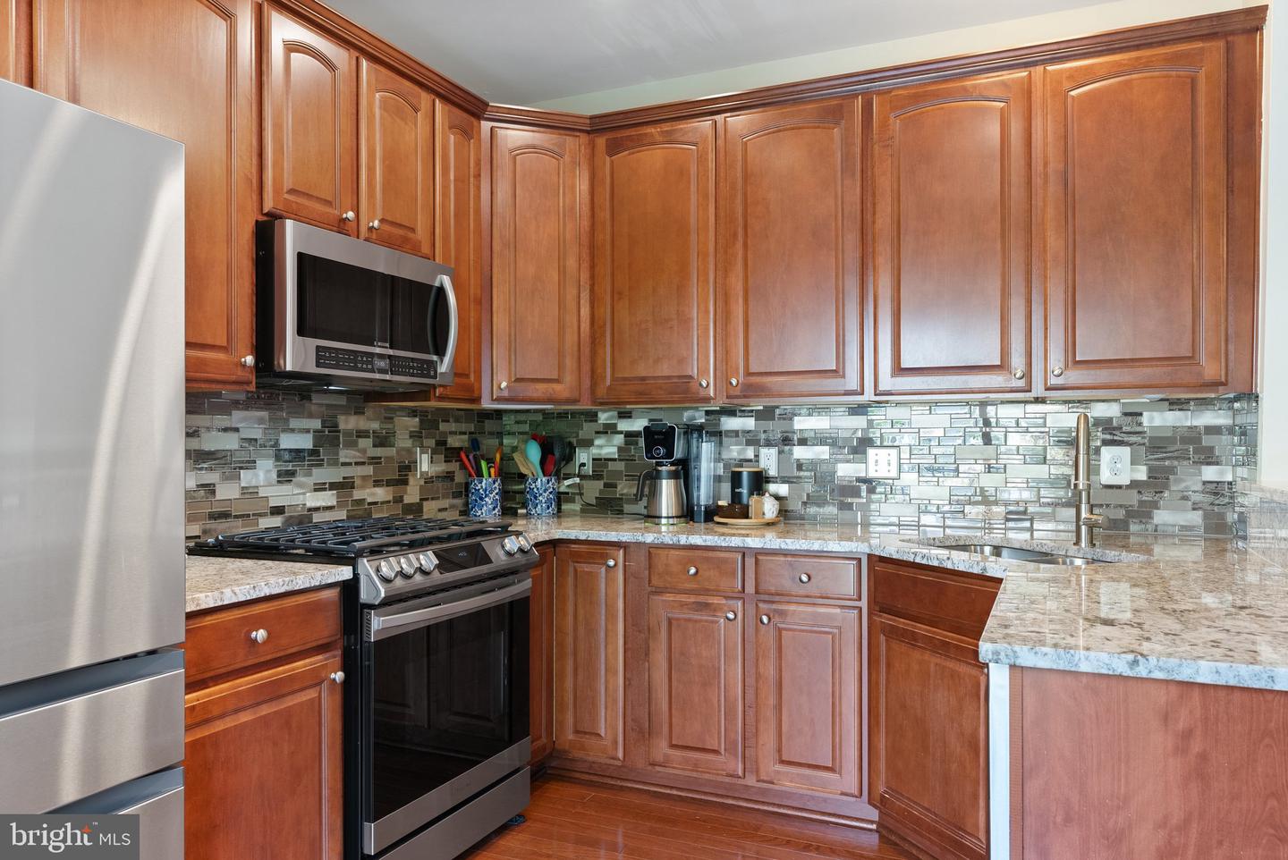 4463-B BEACON GROVE CIR #702B, FAIRFAX, Virginia 22033, 3 Bedrooms Bedrooms, ,2 BathroomsBathrooms,Residential,For sale,4463-B BEACON GROVE CIR #702B,VAFX2239558 MLS # VAFX2239558