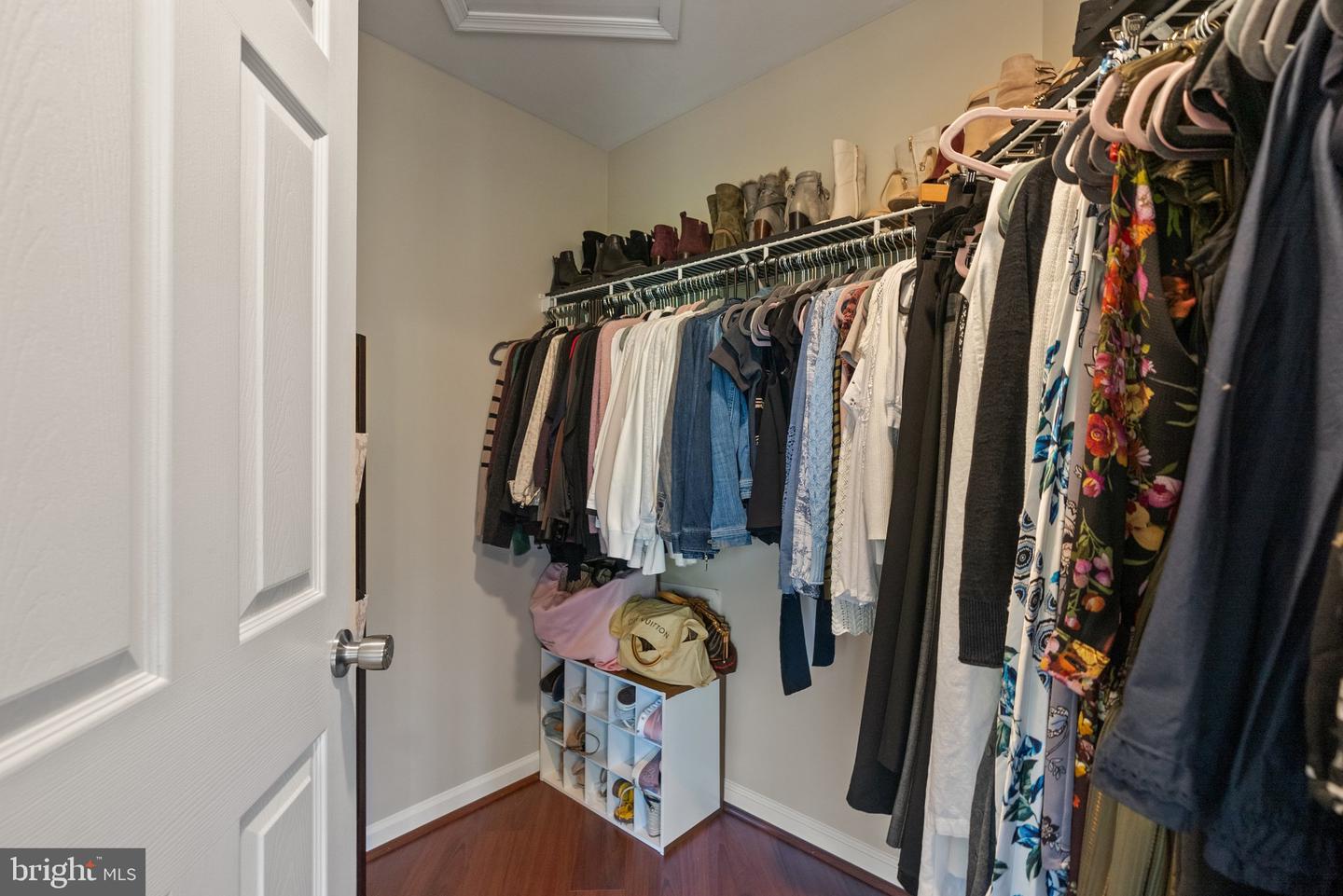 4463-B BEACON GROVE CIR #702B, FAIRFAX, Virginia 22033, 3 Bedrooms Bedrooms, ,2 BathroomsBathrooms,Residential,For sale,4463-B BEACON GROVE CIR #702B,VAFX2239558 MLS # VAFX2239558