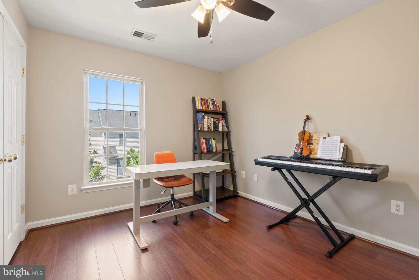 4463-B BEACON GROVE CIR #702B, FAIRFAX, Virginia 22033, 3 Bedrooms Bedrooms, ,2 BathroomsBathrooms,Residential,For sale,4463-B BEACON GROVE CIR #702B,VAFX2239558 MLS # VAFX2239558