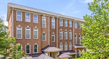 4463-B BEACON GROVE CIR #702B, FAIRFAX, Virginia 22033, 3 Bedrooms Bedrooms, ,2 BathroomsBathrooms,Residential,For sale,4463-B BEACON GROVE CIR #702B,VAFX2239558 MLS # VAFX2239558