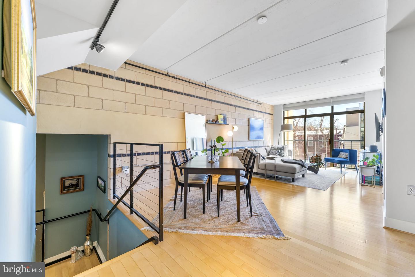 1529 14TH ST NW #309, WASHINGTON, District Of Columbia 20005, 1 Bedroom Bedrooms, ,1 BathroomBathrooms,Residential,For sale,1529 14TH ST NW #309,DCDC2199696 MLS # DCDC2199696