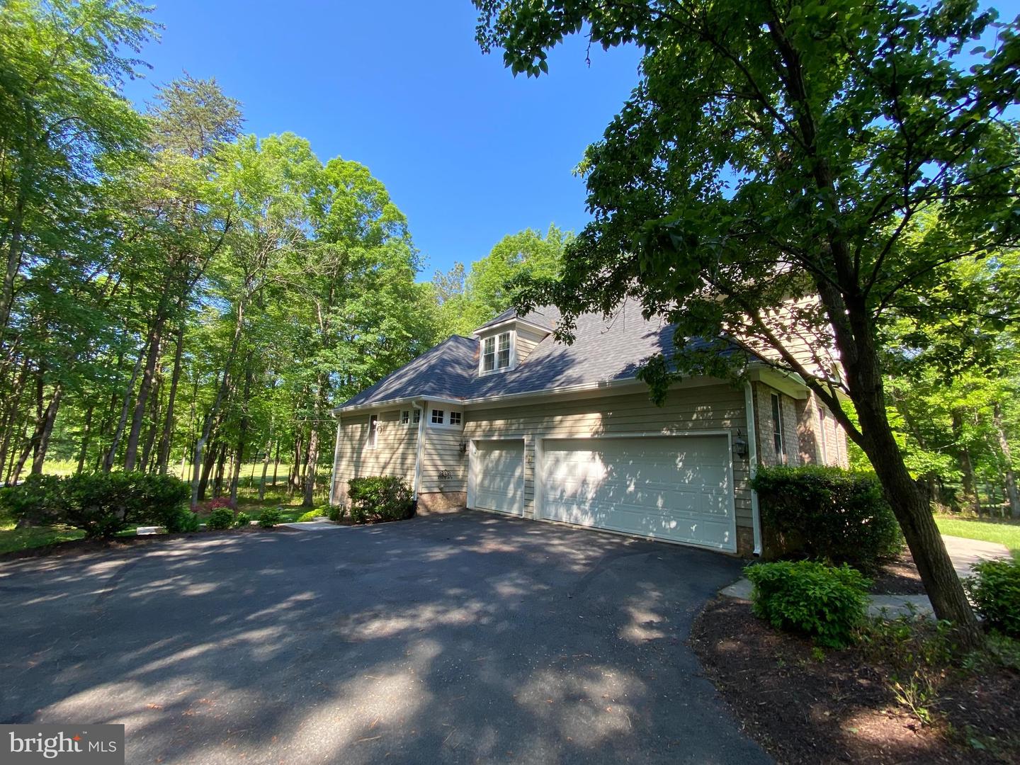 11310 FAWN LAKE PKWY, SPOTSYLVANIA, Virginia 22551, 5 Bedrooms Bedrooms, ,4 BathroomsBathrooms,Residential,For sale,11310 FAWN LAKE PKWY,VASP2032962 MLS # VASP2032962