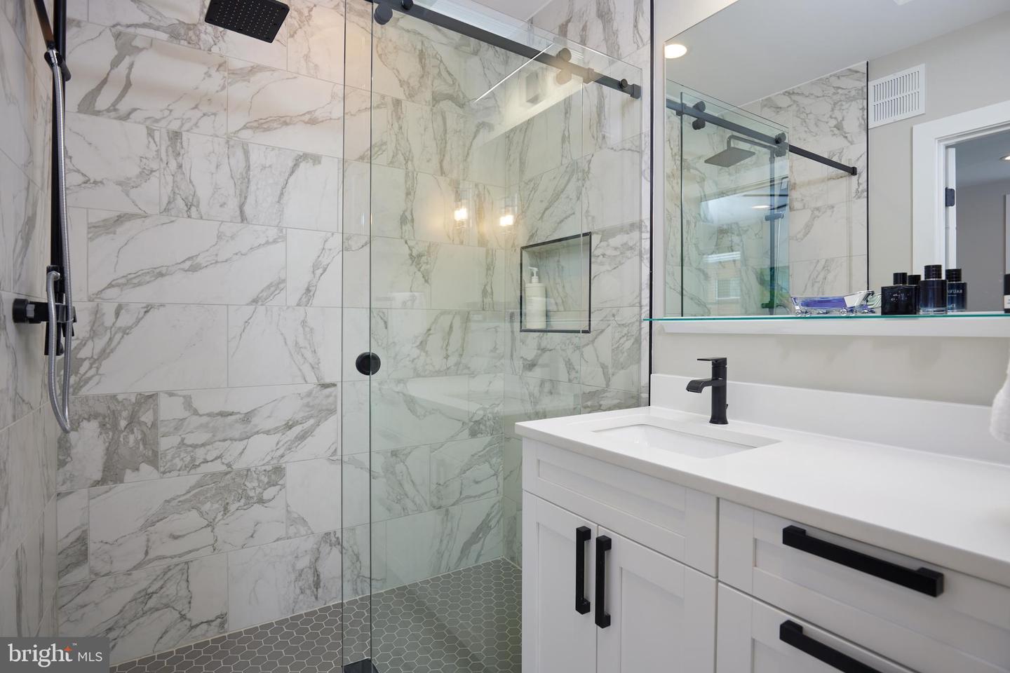 1444 NEWTON ST NW #2, WASHINGTON, District Of Columbia 20010, 3 Bedrooms Bedrooms, ,3 BathroomsBathrooms,Residential,For sale,1444 NEWTON ST NW #2,DCDC2199750 MLS # DCDC2199750