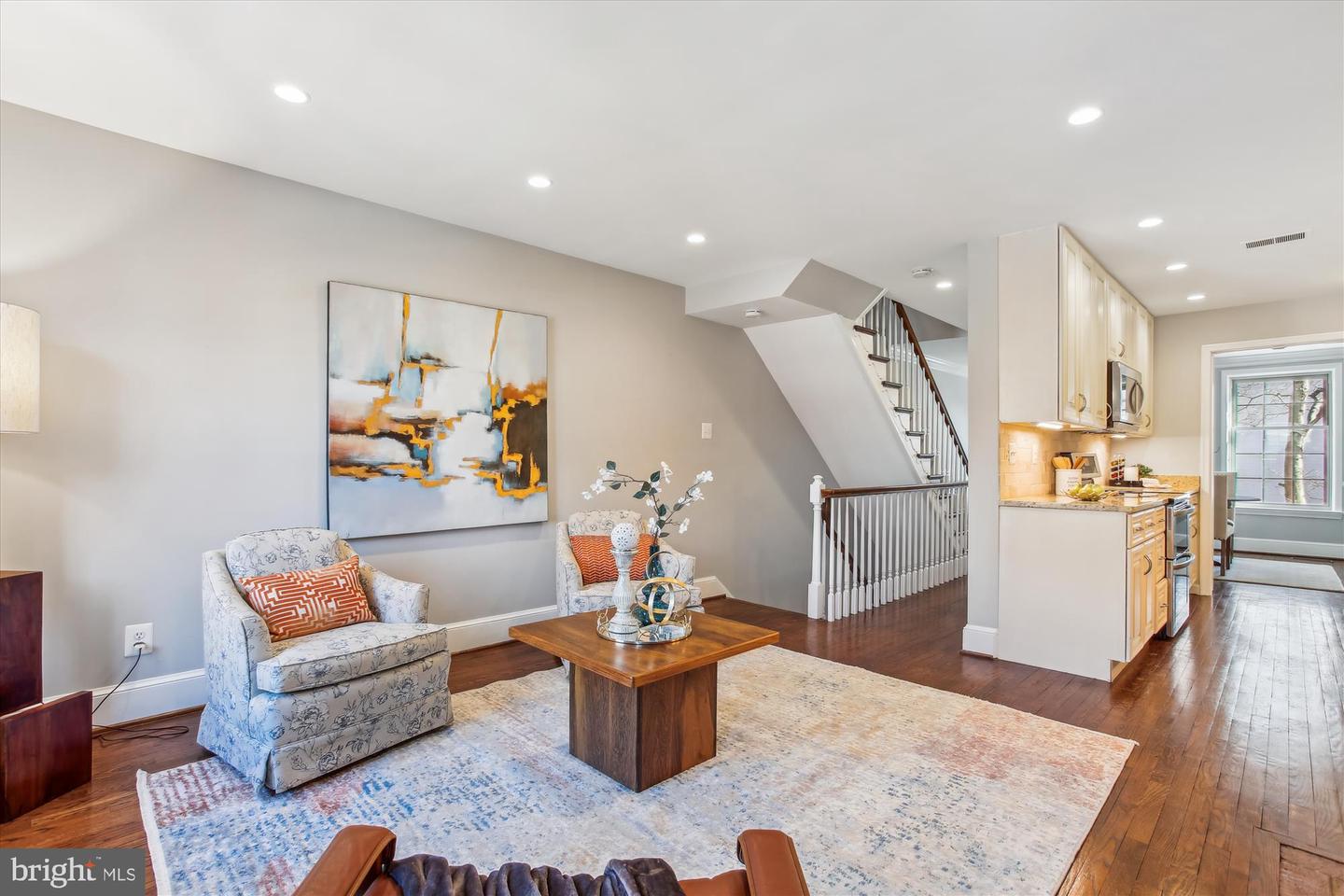 1162 N PITT ST, ALEXANDRIA, Virginia 22314, 2 Bedrooms Bedrooms, ,2 BathroomsBathrooms,Residential,For sale,1162 N PITT ST,VAAX2045152 MLS # VAAX2045152