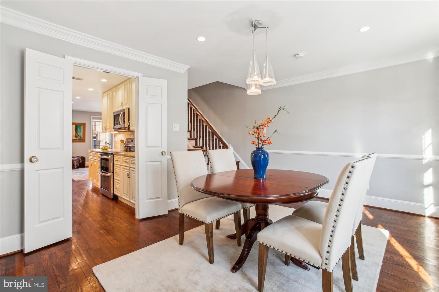 1162 N PITT ST, ALEXANDRIA, Virginia 22314, 2 Bedrooms Bedrooms, ,2 BathroomsBathrooms,Residential,For sale,1162 N PITT ST,VAAX2045152 MLS # VAAX2045152