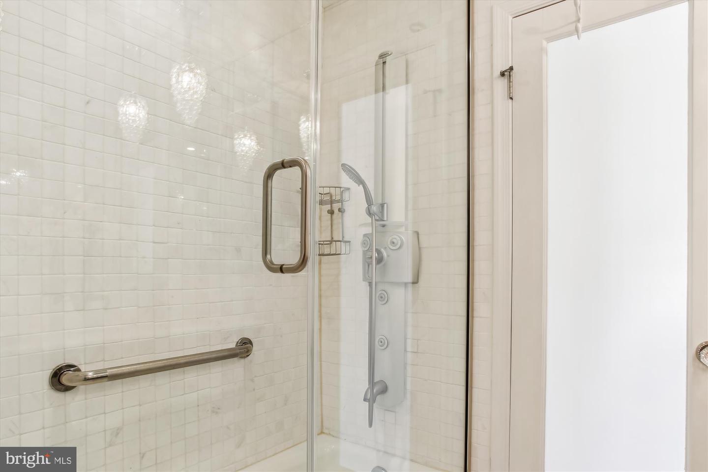 1162 N PITT ST, ALEXANDRIA, Virginia 22314, 2 Bedrooms Bedrooms, ,2 BathroomsBathrooms,Residential,For sale,1162 N PITT ST,VAAX2045152 MLS # VAAX2045152