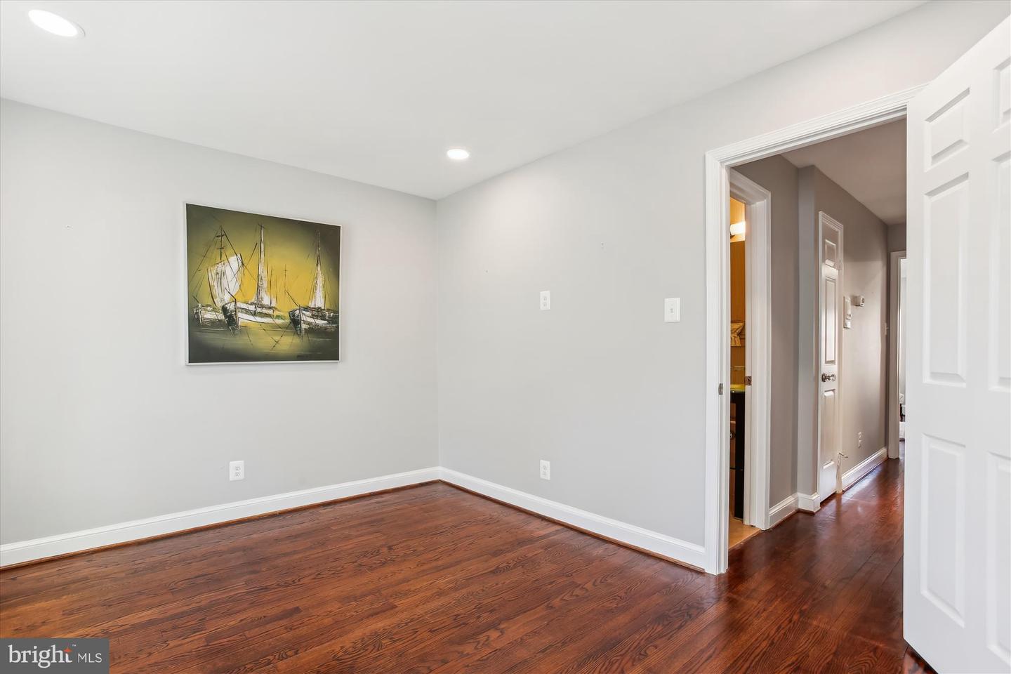 1162 N PITT ST, ALEXANDRIA, Virginia 22314, 2 Bedrooms Bedrooms, ,2 BathroomsBathrooms,Residential,For sale,1162 N PITT ST,VAAX2045152 MLS # VAAX2045152
