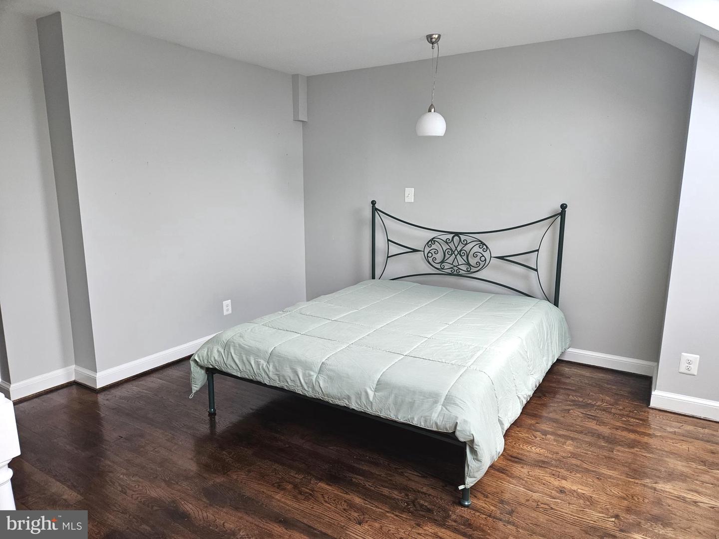 1162 N PITT ST, ALEXANDRIA, Virginia 22314, 2 Bedrooms Bedrooms, ,2 BathroomsBathrooms,Residential,For sale,1162 N PITT ST,VAAX2045152 MLS # VAAX2045152