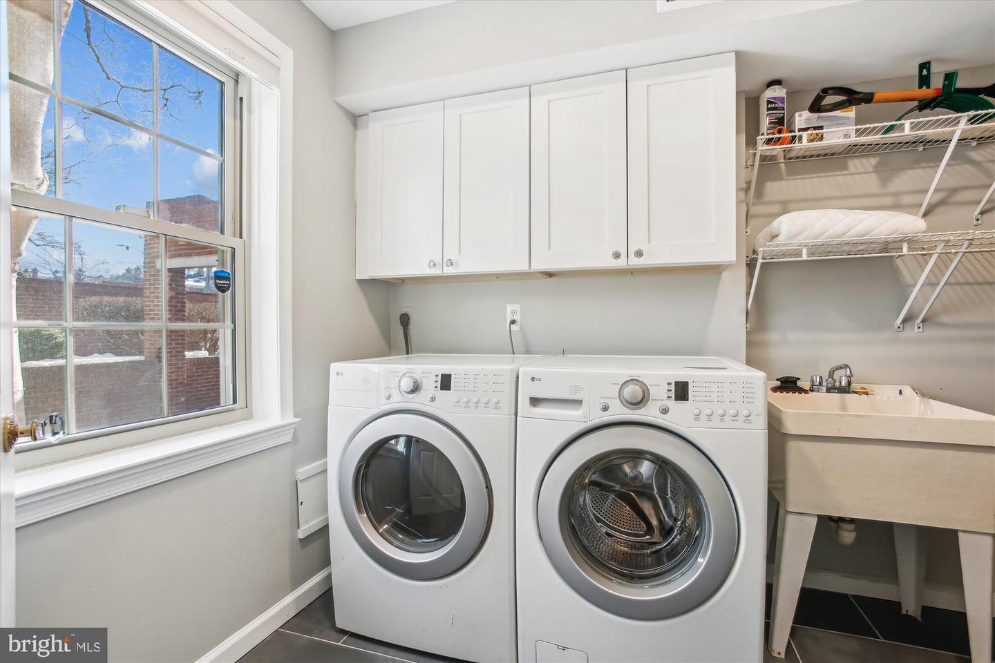 1162 N PITT ST, ALEXANDRIA, Virginia 22314, 2 Bedrooms Bedrooms, ,2 BathroomsBathrooms,Residential,For sale,1162 N PITT ST,VAAX2045152 MLS # VAAX2045152